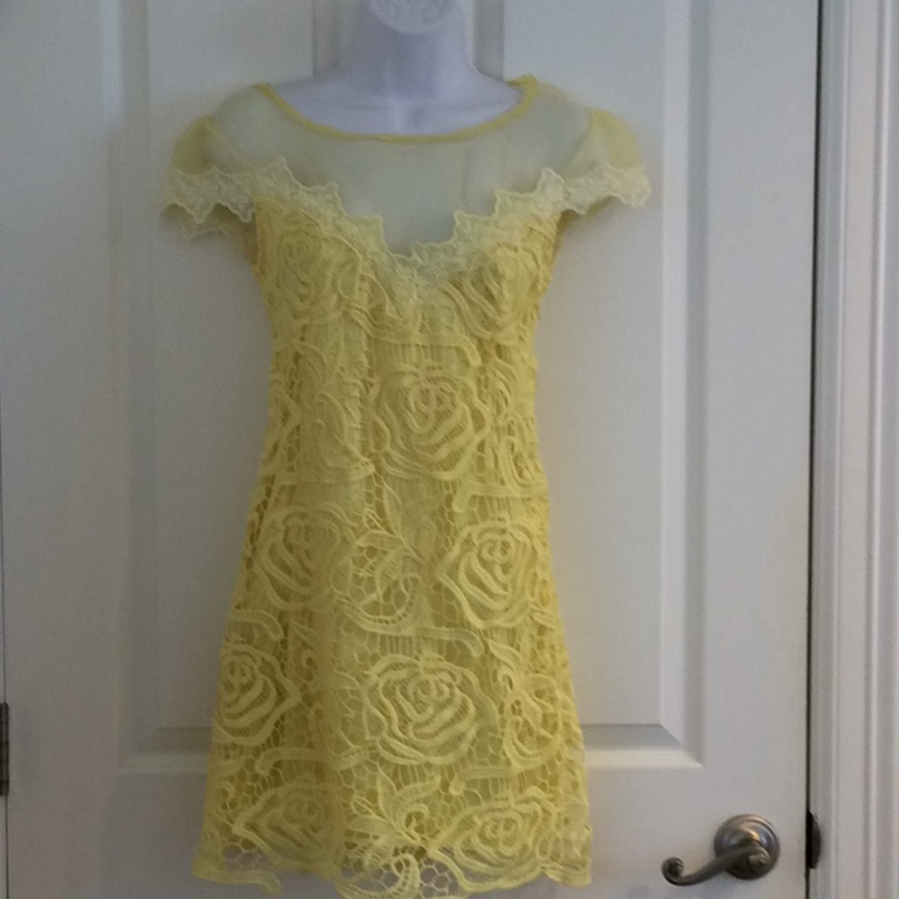 Dress - Picture 2 of 5